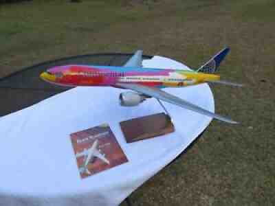 1/100 PAC MIN CONTINENTAL 777 "Peter Max" Limited Edition