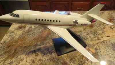 Pacific Miniratures Pac Min Desk Top Aviation Falcon Aircraft Model 1:44 Scale
