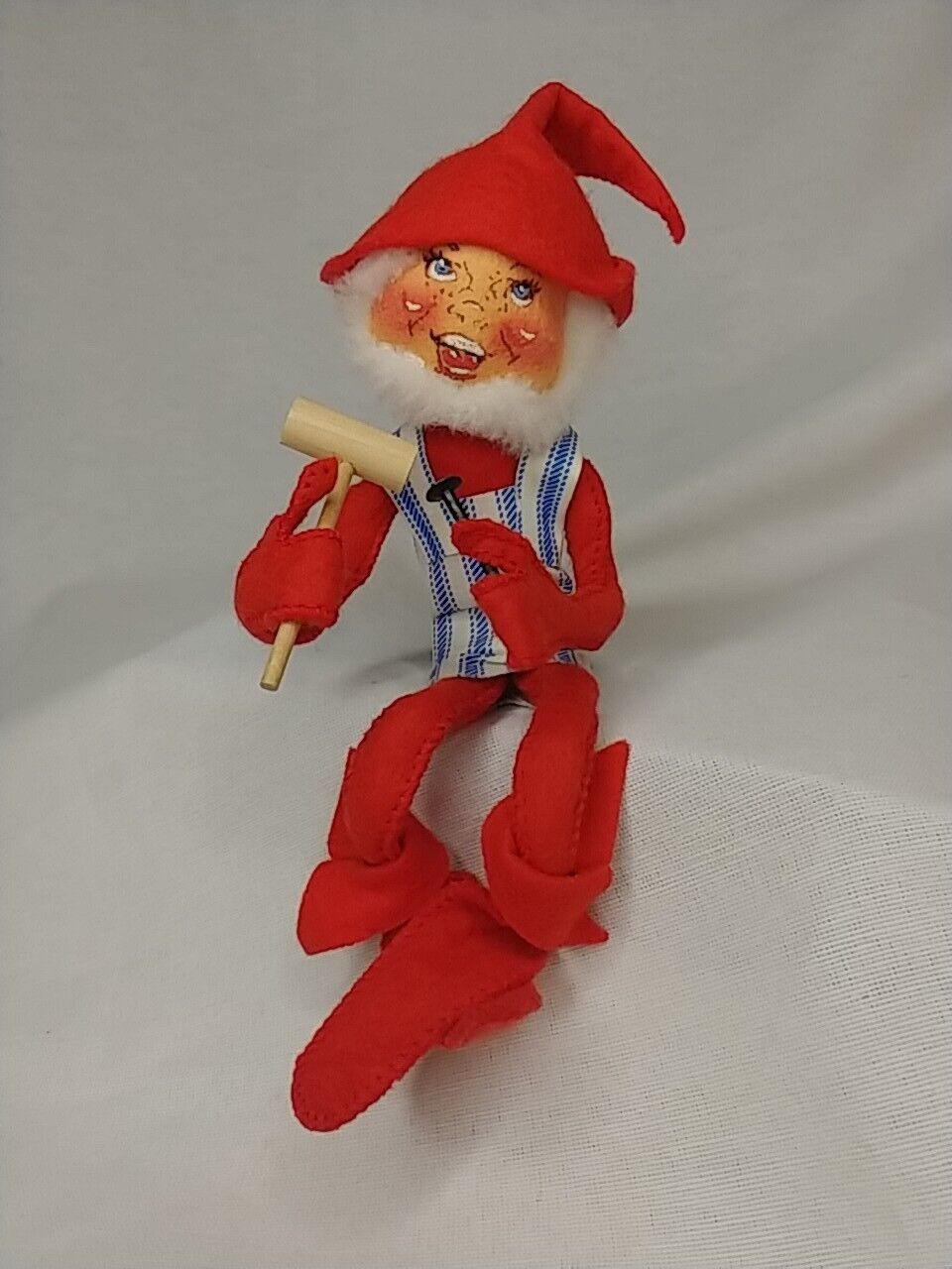 Annalee Doll 1965 Santa's Workshop Elf Holding Hammer & Nail 7" Figure Rare Red