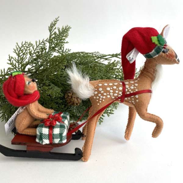 ANNALEE DOLL NORTHWOODS DASH AWAY SLEIGH MOUSE 6" DEER Reindeer Christmas NWT