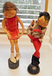 ANNALEE 10" VTG 1966 MOD COOL GO GO GIRL AND BOY DANCERS ON BLACK BASES