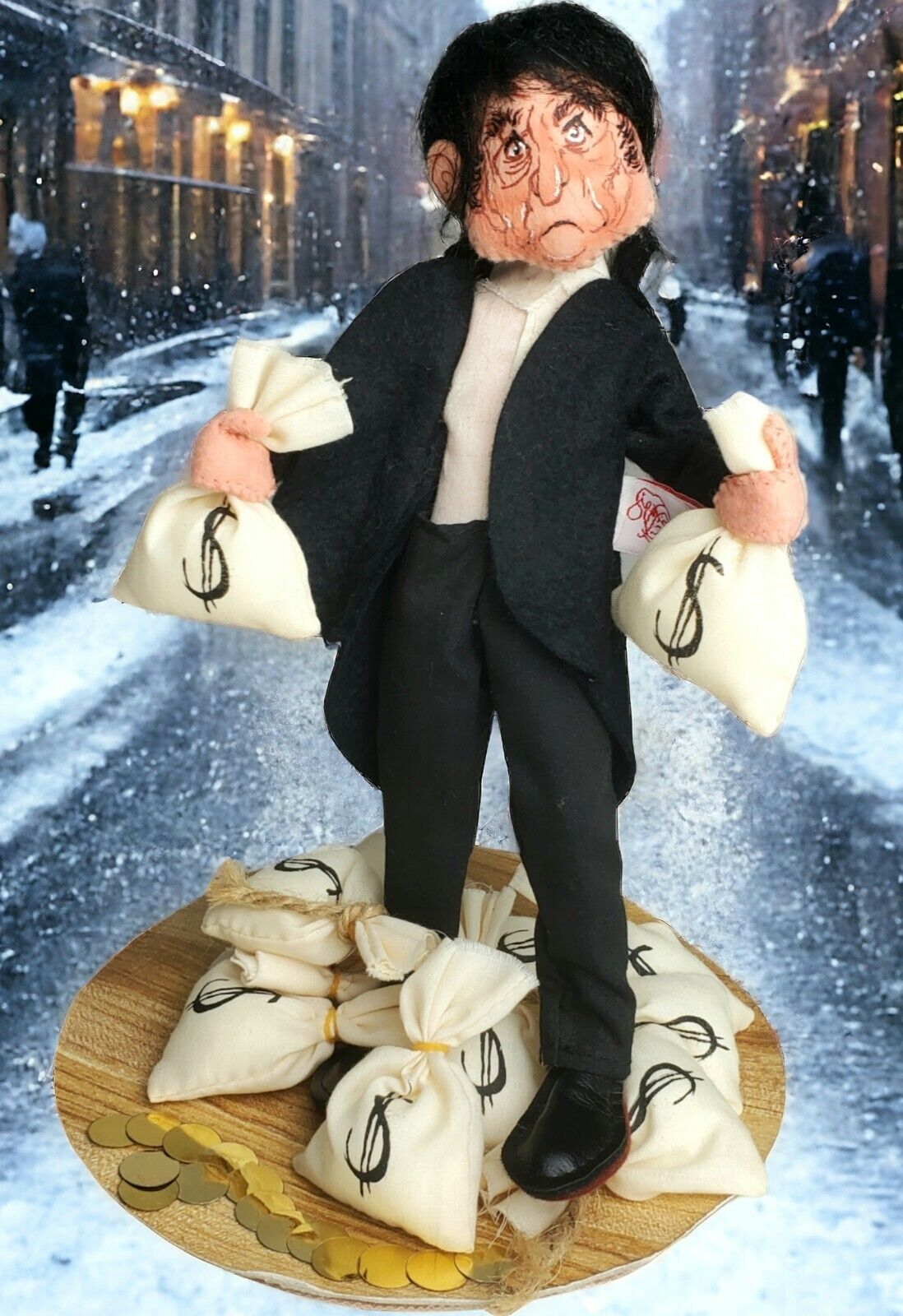 VTG Annalee Ebenezer Scrooge Dickens Christmas Poseable Man Money Bags Gold 10"