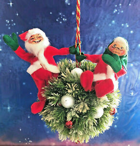 Vintage Annalee Doll Mr. & Mrs. Santa Claus on a 9" Vintage Kissing Ball