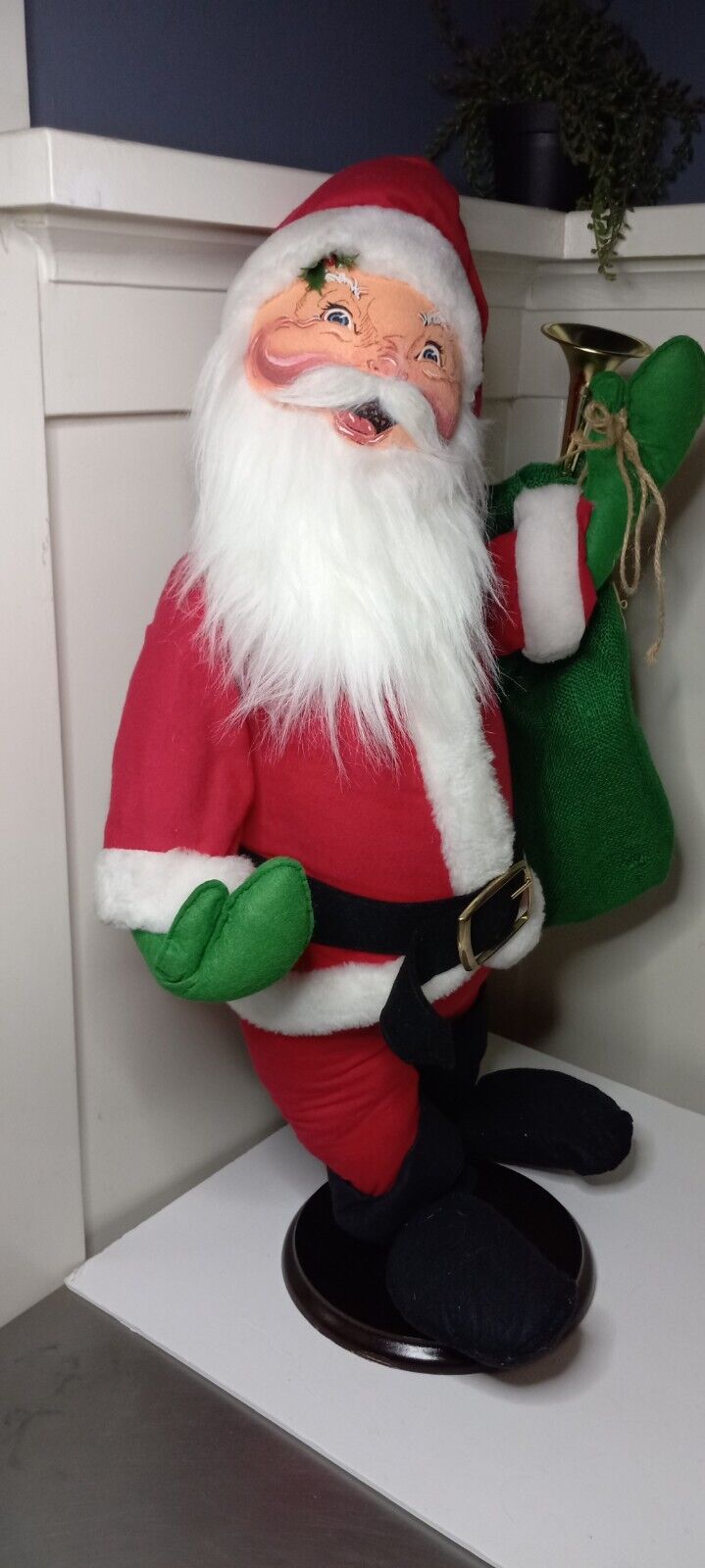 Large 30" vintage Annalee Dolls Santa Claus with bag and trumpet