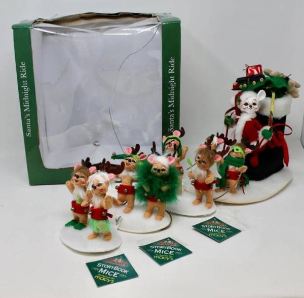 Annalee Macy's Santa's Midnight Ride Complete Set with 8 Reindeer
