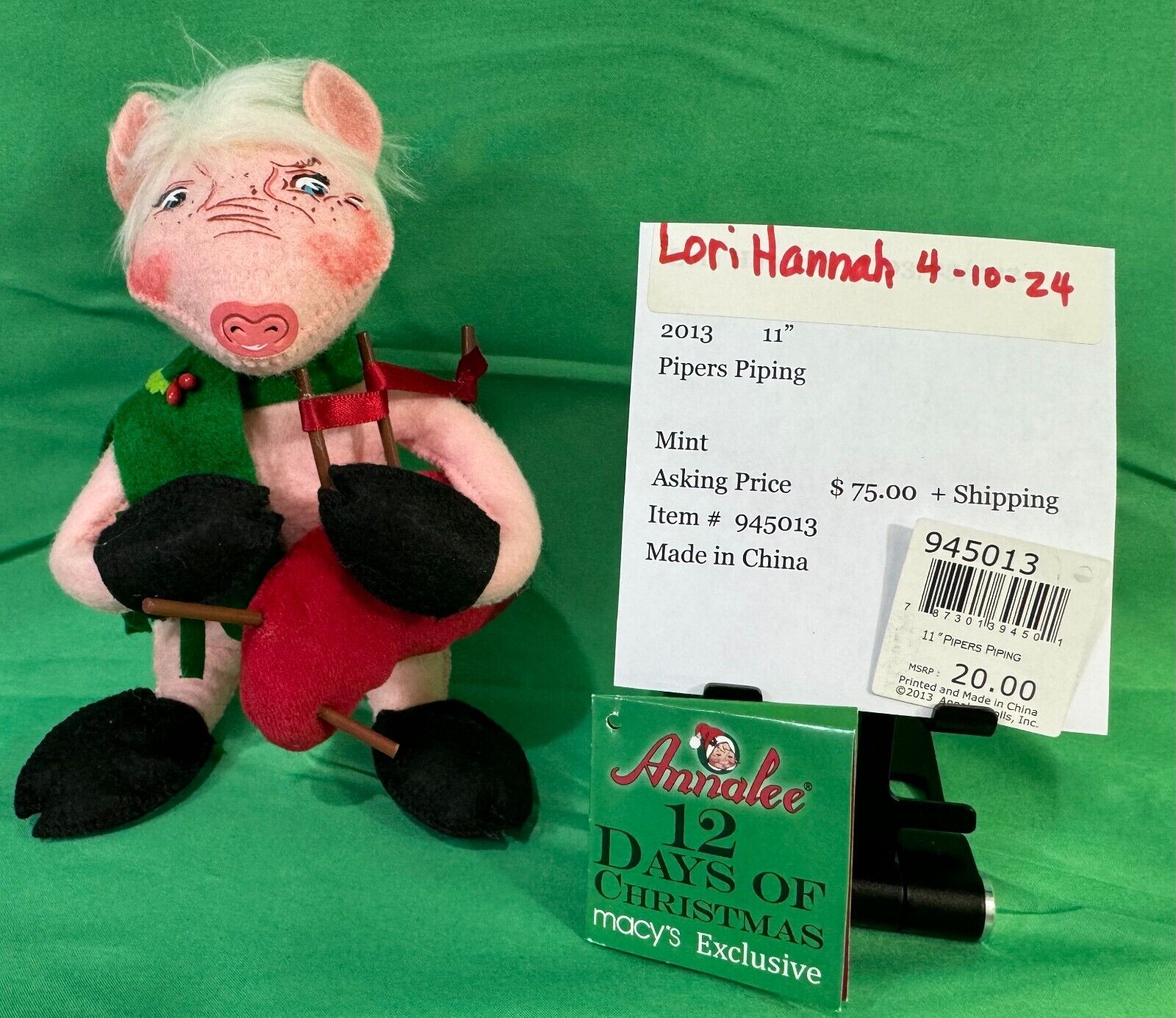 Annalee 2013 11” Pipers Piping Pig Collectible Doll