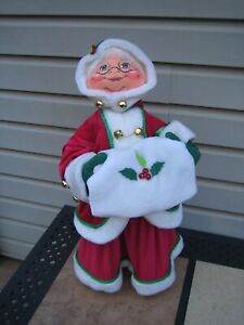 AnnaLee Mobilitee 2006 Large Christmas Jinglebell Mrs. Claus approx 29 1/2"