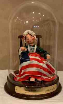 ANNALEE RARE FOLK HEROES SERIES BETSY ROSS WITH BASE & DOME #1752 1990