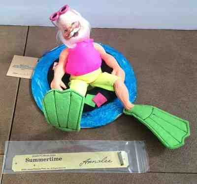Vintage Annalee Doll Plaque Santa in Pool "Summertime" 11" #5407 1993 New Tag 