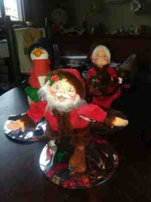 Annalee Dolls 10"Set of 3 Santa /Mrs Claus/ Penguin Ice Skating '93  NICE Unique