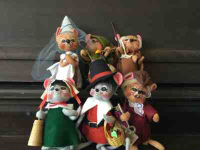 annalee doll lot of 6 pilgrims robin hood maid Marion Tuck townsman vintage