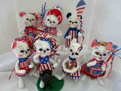 VTG ANNALEE DOLL LOT Patriotic 4th of July MICE, LOT OF 7, BARBECUE, KITE, FLAGS
