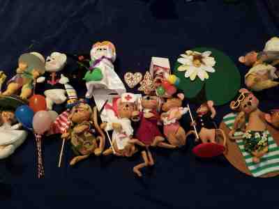 Lot of 17 Miscellaneous Annalee Celebration Dolls: Birthday, Military, Halloween