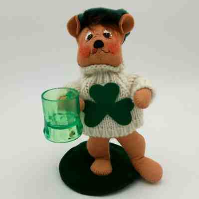 2002 ANNALEE St Patricks Day IRISH JIG Shamrock Knit Sweater Green Beer Stein