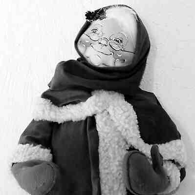 BULK SALE - ENTIRE INVENTORY - ANNALEE Doll Collection - PICK UP ONLY Lot of 33