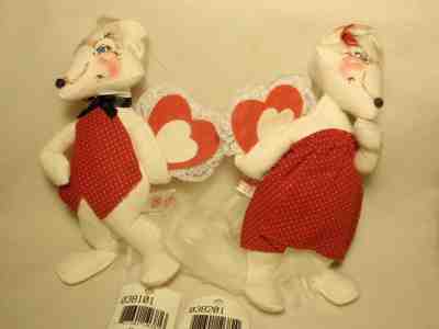 Lot 2 Rare Annalee 8” Dolls:  Mr & Mrs Fox Valentine