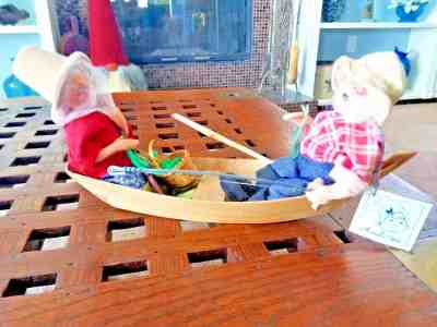 Annalee "Fishing Man & Woman in Boat" #5415