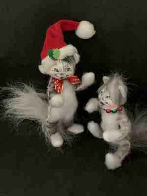 Annalee 5" Christmas Kitty 2009 Grey and White Santa Hat Cat Lot 2
