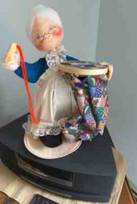 Annalee Sewing patchwork . 1998