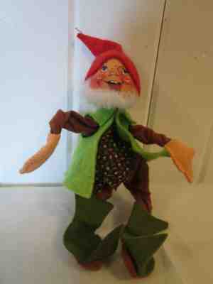 Vintage 1963 Annalee Mobilitee Figurine Meredith NH Elf Green 5" tall Sitting 