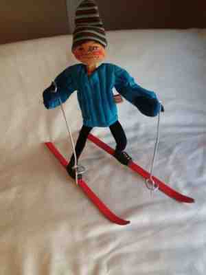 0lder Annalee 10"  Skier