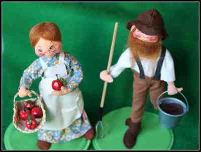 Annalee 10" Mrs Farmer 2884 From 1996! and Mr.Farmer Very Hard To Find