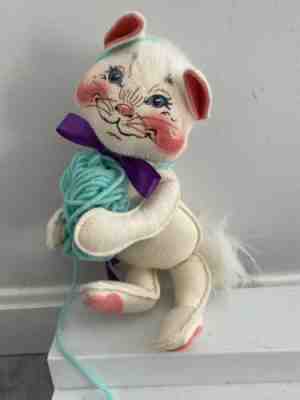 Rare Annalee 9" Cat Doll playing with tangled yarn from 1999- EUC
