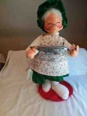 1999. Annalee. 18"  Mrs. Santa. Holding. A Tray