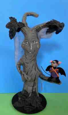 Annalee 17” Haunted Spooky Halloween Tree  Dracula Vampire Bat Mouse 2018 Rare