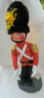 Annalee Mobilitee Doll Queens Guard 1988, 21" Tall