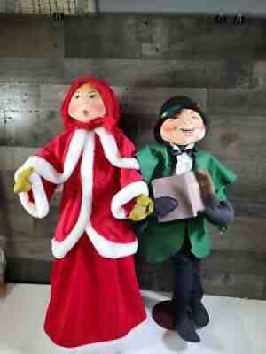 Set of 2: Annalee Dolls 30 Inch Male and Female Christmas Carolers:1998 and 1999