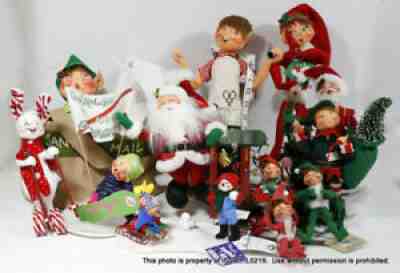 LOT 12 ANNALEE MOBILITEE DOLLS CHRISTMAS Santa, Elves, Snowball Attack