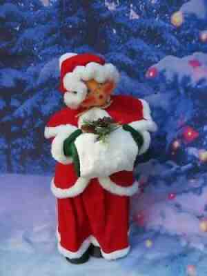 Giant 30" Annalee Classic Mrs Santa Claus Doll w/ Hand Warmer/Muff 620904 NEW