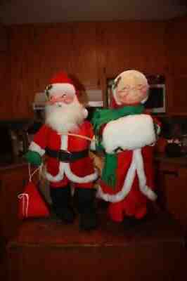Annalee 30" Traditional Santa & Mrs Claus Mobilitee Dolls 1989 Handpainted Faces