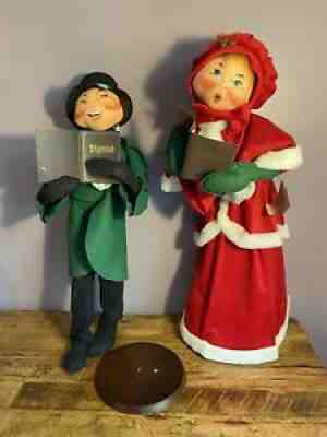 Set of 2: Annalee Dolls 30 Inch Male and Female Christmas Carolers Life size