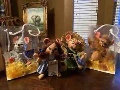 ANNALEE dolls WIZARD OF OZ DOROTHY, LION, SCARECROW & TIN Mice Macyâ??s storybook