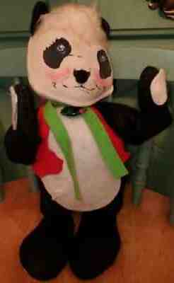 Vtg Annalee Mobilitee 16" Christmas Holiday Panda with Red Vest Rare Face 1971