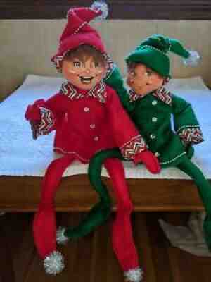 2 Annalee Holiday Christmas 2008 Elf Figures 1 Green and 1 Red 18" tall