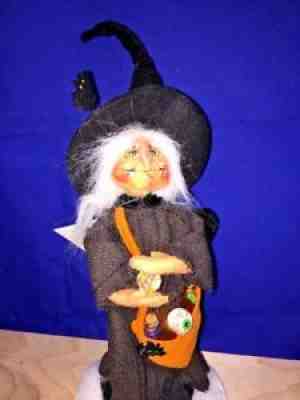 Rare & New Old HAG Witch Bat Hat Crystal Ball Potion ANNALEE Dolls 10" â?¬ 2010 â¤ï¸