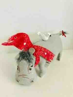Annalee 2011 8" CHRISTMAS GLITTER HIPPO HIPPOPOTAMUS w/ WHITE DOVE - NWT in BAG