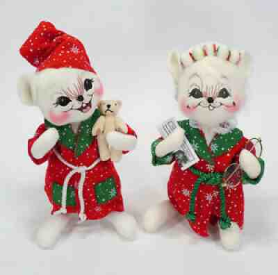 Vintage Lot of 2 Annalee Mobilitee Christmas Mice - Grandma & Grandpa - 2007