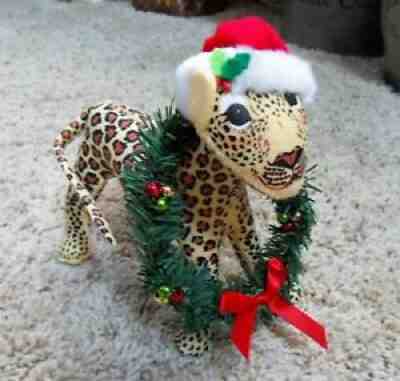 Annalee 2012 Christmas 10" Yuletide Leopard Wearing Christmas Wreath w Mfr. Tag
