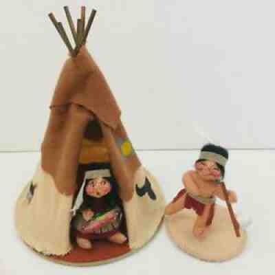 Annelee 3 Pc Set Southwest Indian Dolls W / Teepee 1996 Tags Attached USA 8"x 6"