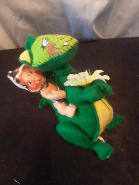 ''Annalee" 5" DINOSAUR & CAVE BABY Rider 1981 1980s g590-8
