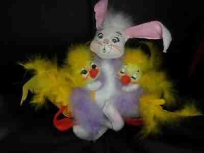NWT ANNALEE EASTER DOLL "A BUNCH OF BUNNY HUGS"