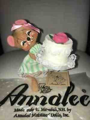 Vintage 1992 Annalee BIRTHDAY GIRL MOUSE W/CAKE #2026 BNWT & Bag Never Used