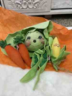 Lot of Annalee vegetables