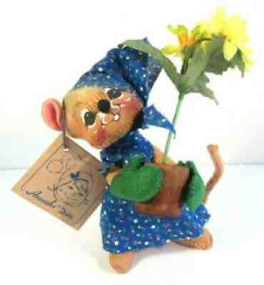 ANNALEE 7" Lady Mouse Gardener w Pot of Flowers Retired Vtg 1992 Tag EUC
