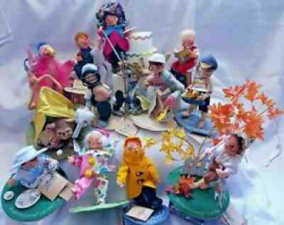 14 Annalee Doll Society Dolls Lot Baseball, Mouse, Clown, Fishing, Tea, Painter