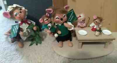 Macy's Annalee 75 Anniversary Christmas Carol Cratchit Family Storybook Mice